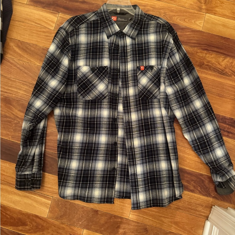 Element Men's Dark Plaid Button Down Shirt (Flannel)